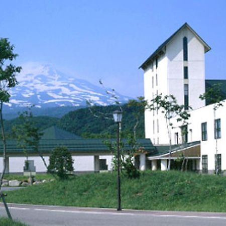 Chokai Sarukuraonsen Hotel Foresta Chokai Yurihonjo Buitenkant foto