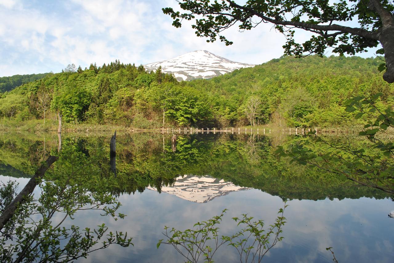 Chokai Sarukuraonsen Hotel Foresta Chokai Yurihonjo Buitenkant foto