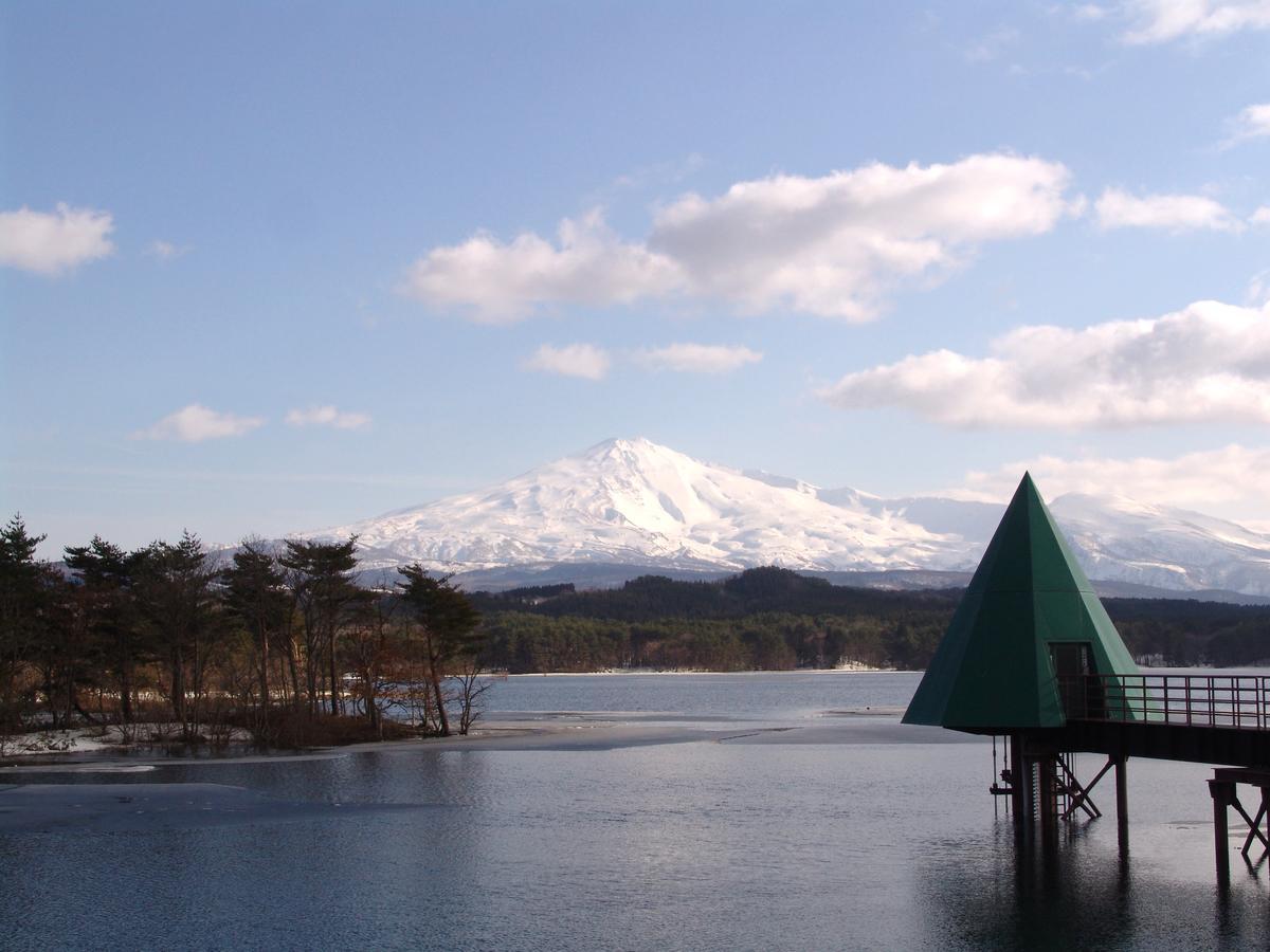 Chokai Sarukuraonsen Hotel Foresta Chokai Yurihonjo Buitenkant foto