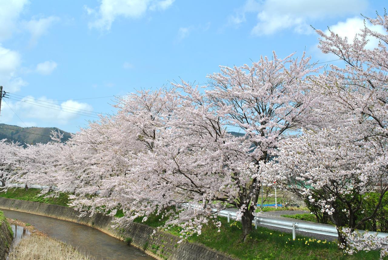 Chokai Sarukuraonsen Hotel Foresta Chokai Yurihonjo Buitenkant foto