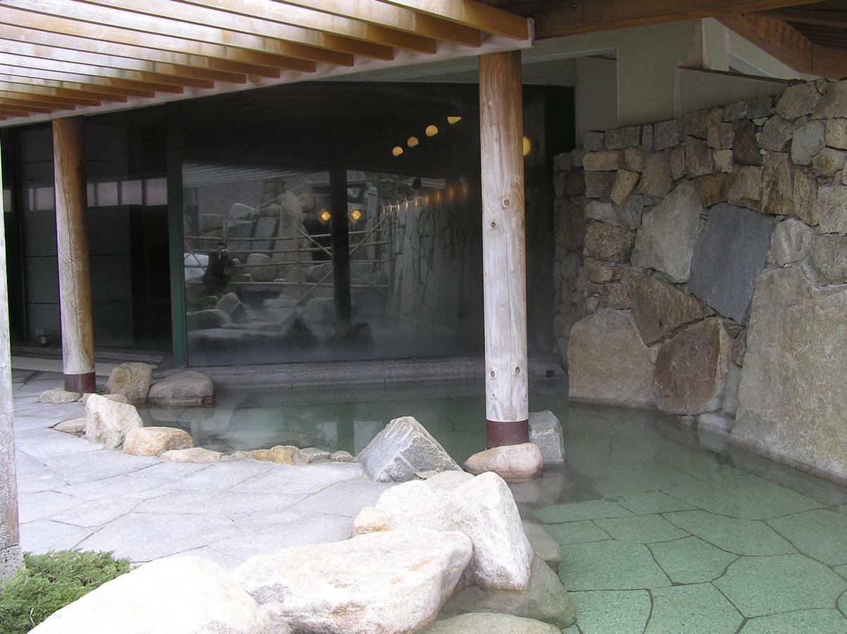 Chokai Sarukuraonsen Hotel Foresta Chokai Yurihonjo Buitenkant foto